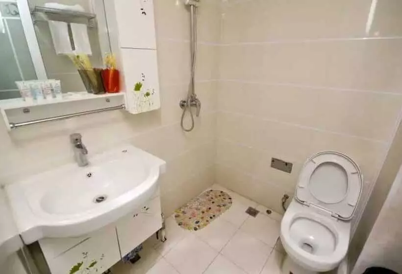 Yi Xin Apartment Hostel