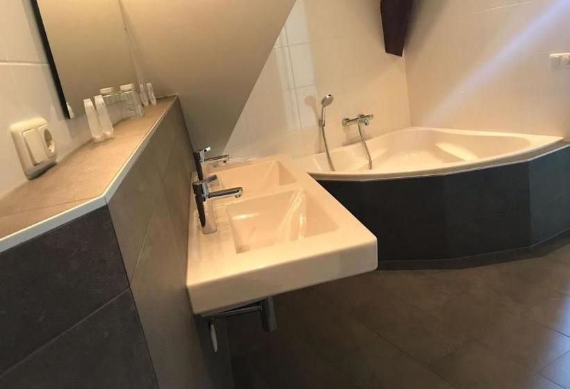 호텔 De Jufferen Lunsingh