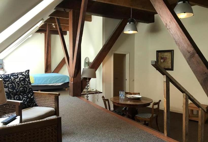 호텔 De Jufferen Lunsingh