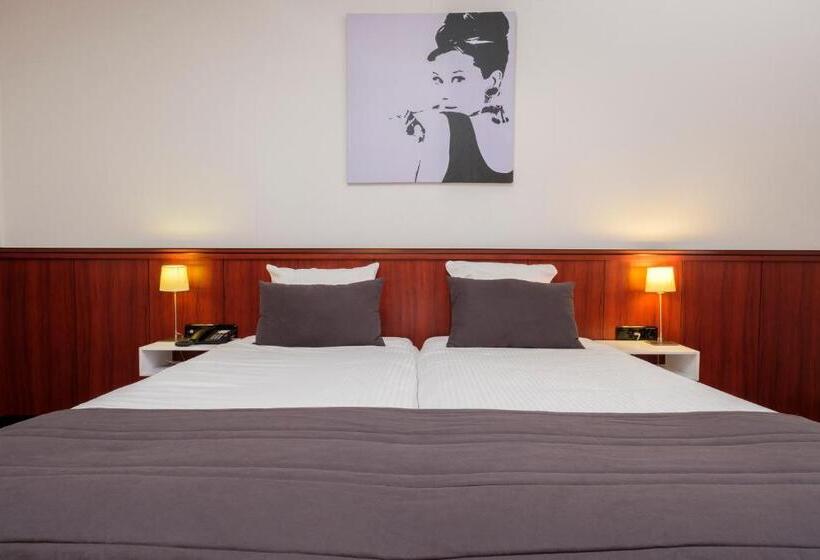 فندق De Schildkamp