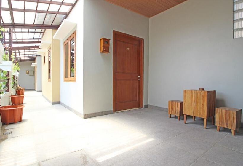 فندق Reddoorz Premium Near Solo Grand Mall