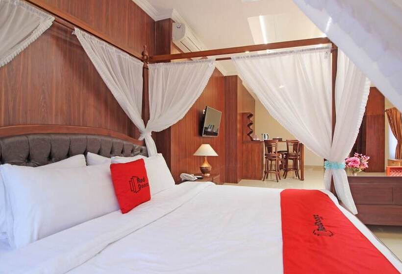 فندق Reddoorz Premium Near Solo Grand Mall