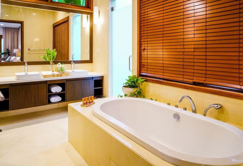 בית מלון כפרי Embun Luxury Villas