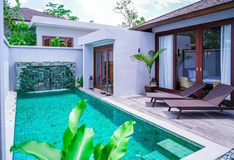 ホテル Embun Luxury Villas