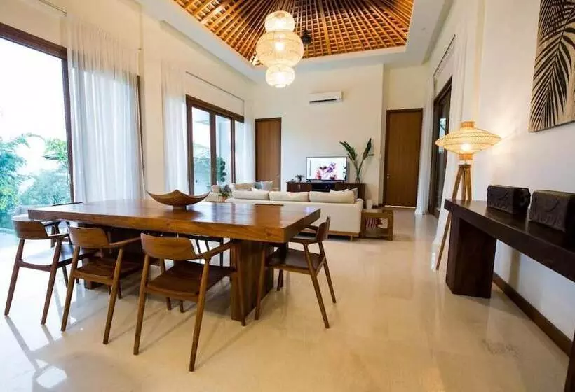 ホテル Embun Luxury Villas