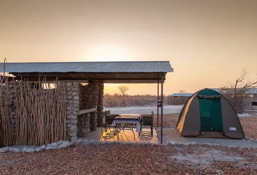 هتل Etosha Trading Post Campsite