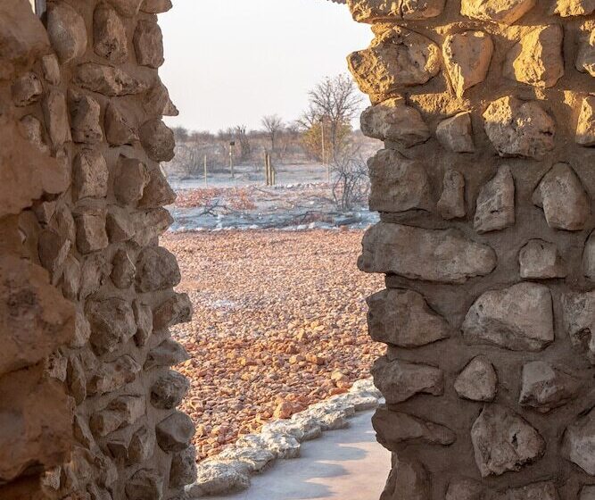 هتل Etosha Trading Post Campsite