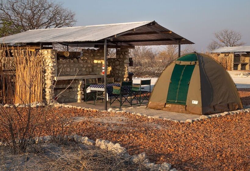 هتل Etosha Trading Post Campsite