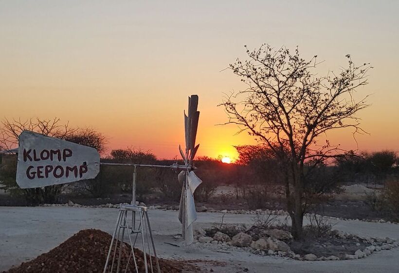 هتل Etosha Trading Post Campsite