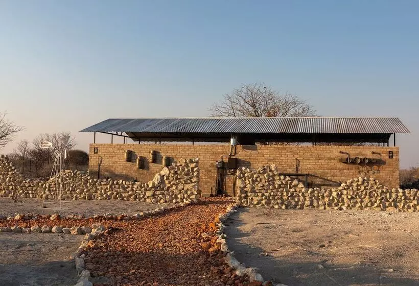 هتل Etosha Trading Post Campsite