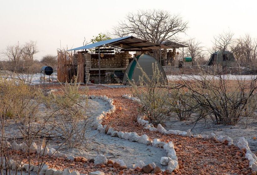 هتل Etosha Trading Post Campsite