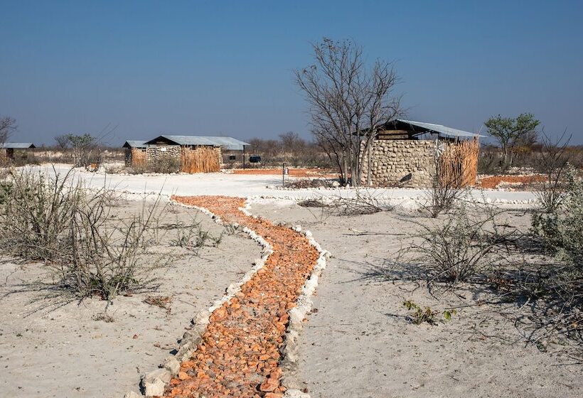 هتل Etosha Trading Post Campsite