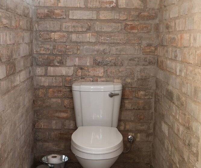 هتل Etosha Trading Post Campsite