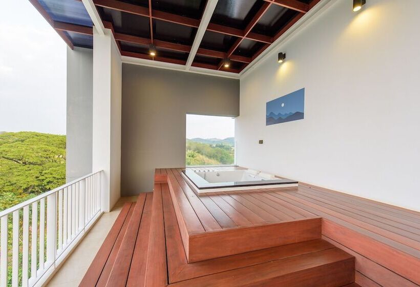 The Gallery Khao Yai Hotel And Residence