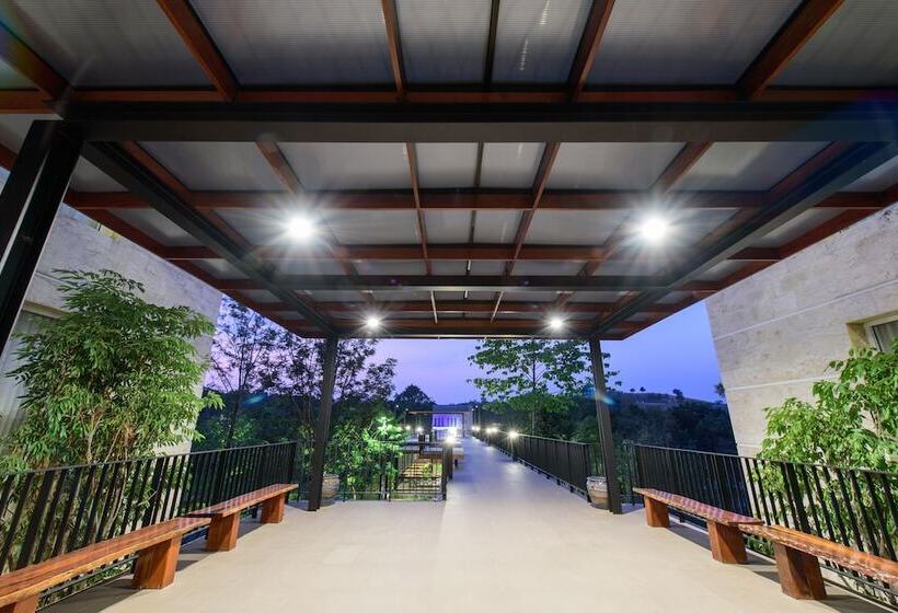 The Gallery Khao Yai Hotel And Residence