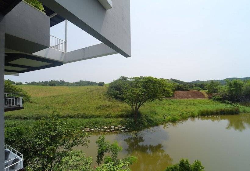 The Gallery Khao Yai Hotel And Residence