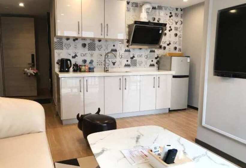 Tianguo Cuican Apartment