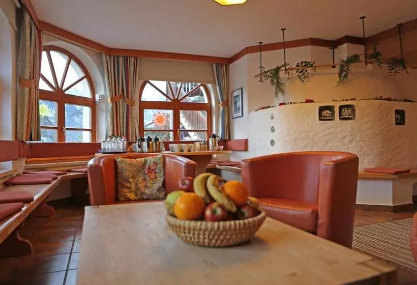 Hotelli Haus Der Begegnung