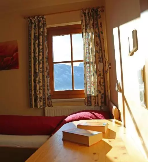 Hotelli Haus Der Begegnung