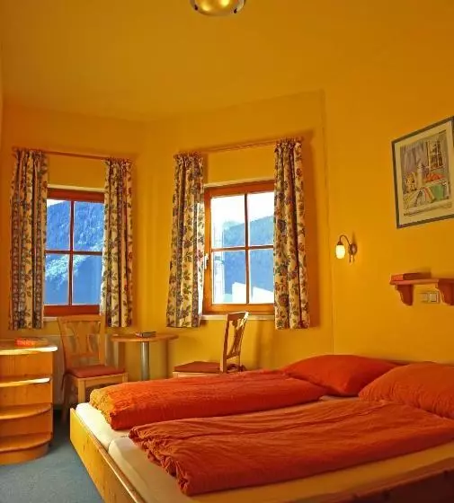 Hotelli Haus Der Begegnung