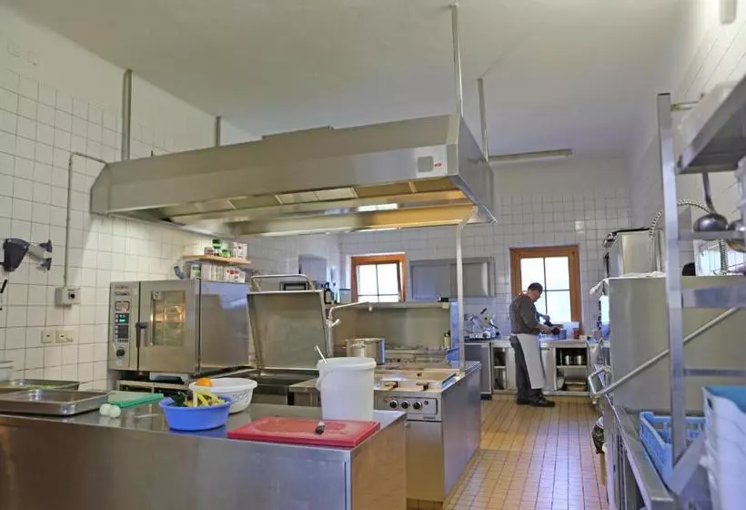 Hotelli Haus Der Begegnung