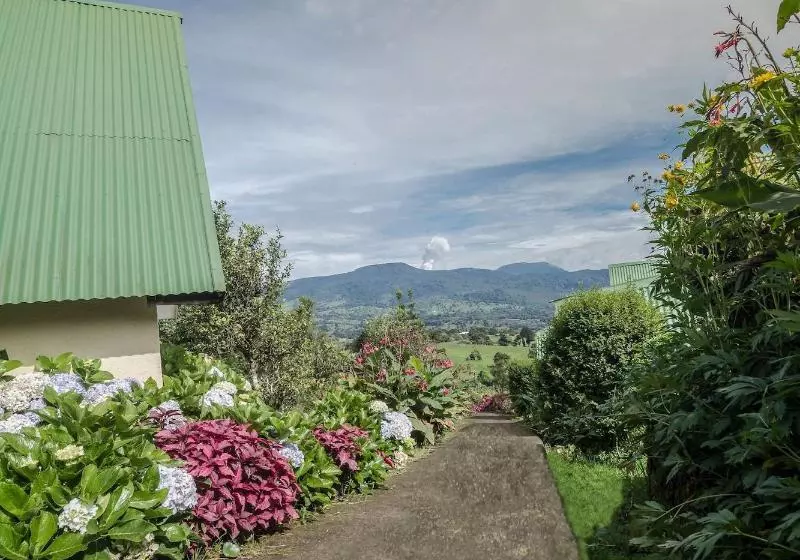 Hotelli Hortensias Chalets Vara Blanca