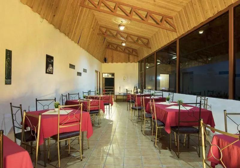 Hotelli Hortensias Chalets Vara Blanca