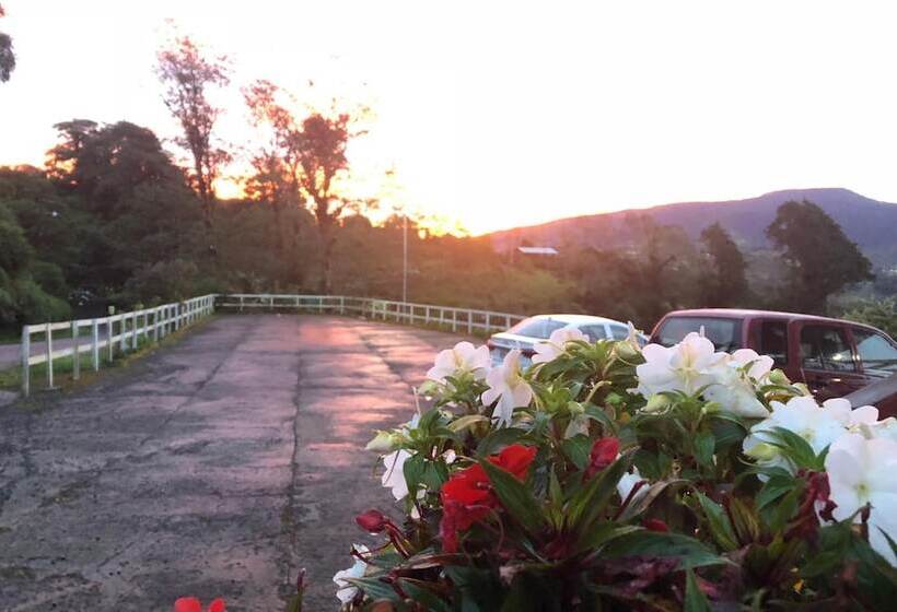 فندق Hortensias Chalets Vara Blanca