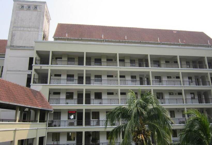 هتل Paradise Lagoon Apartment