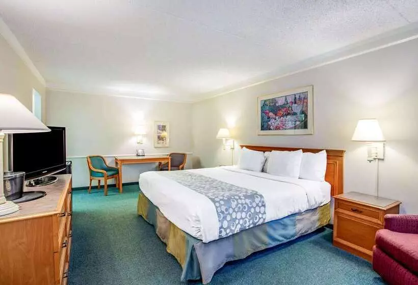 هتل Baymont By Wyndham Abilene