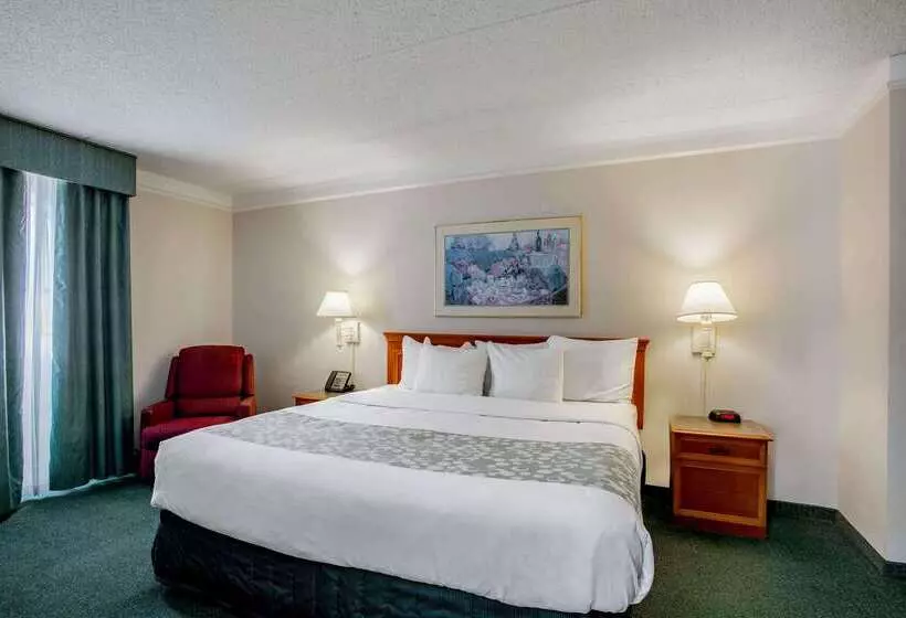 هتل Baymont By Wyndham Abilene