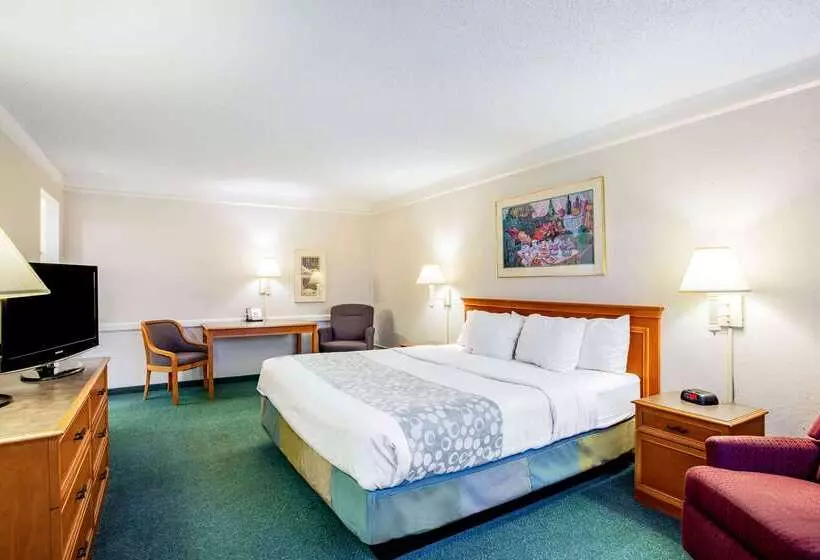 هتل Baymont By Wyndham Abilene