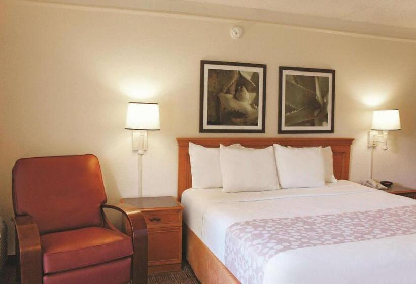 فندق Baymont By Wyndham Houston La Porte