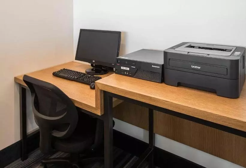 בית מלון כפרי Holiday Inn Express & Suites Ludington, An Ihg