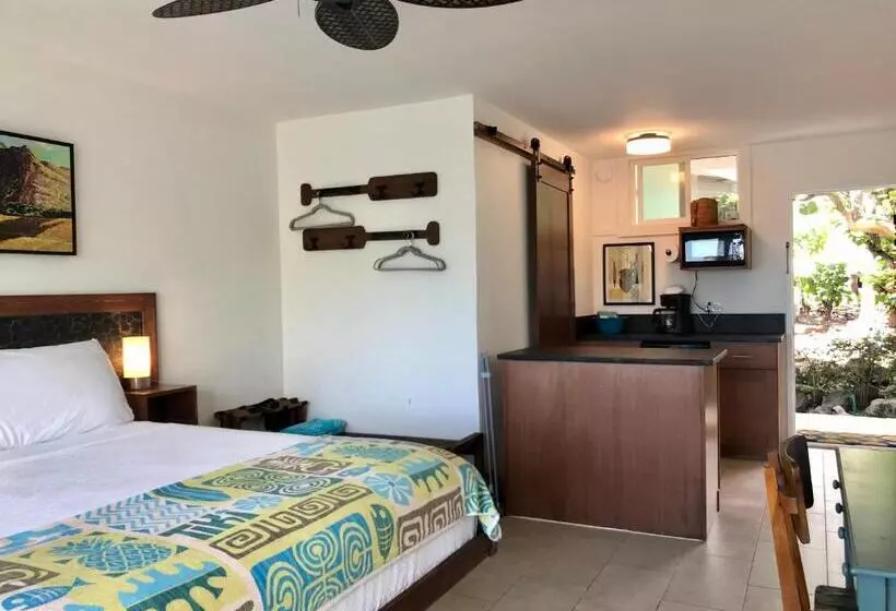 Отель Kona Tiki