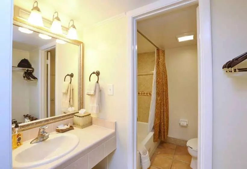 فندق La Fiesta Ocean Inn & Suites