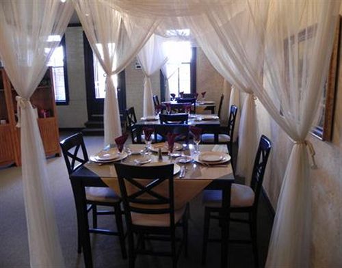 호텔 La Plaza Historic & Restaurant