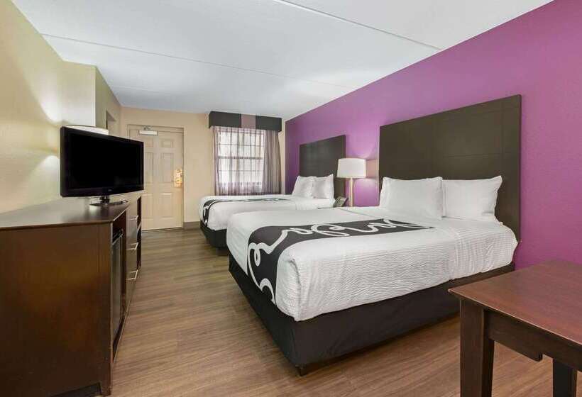 هتل La Quinta Inn By Wyndham Miami Airport North