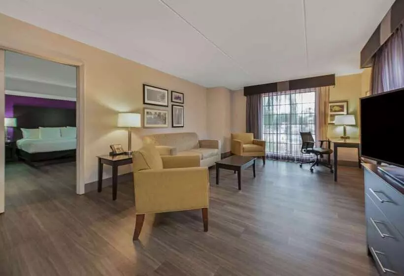 فندق La Quinta Inn By Wyndham Miami Airport North