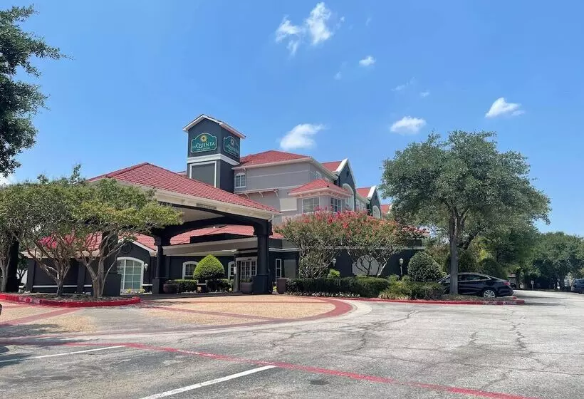 בית מלון כפרי La Quinta By Wyndham Dallas Arlington South