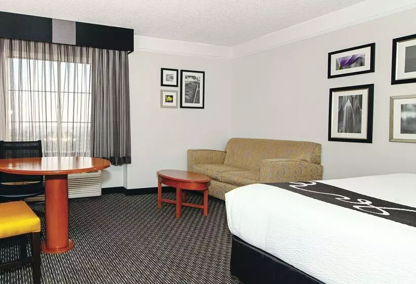 酒店 La Quinta Inn & Suites By Wyndham Ontario Airport