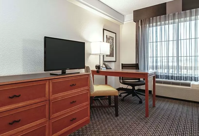 酒店 La Quinta Inn & Suites By Wyndham Ontario Airport
