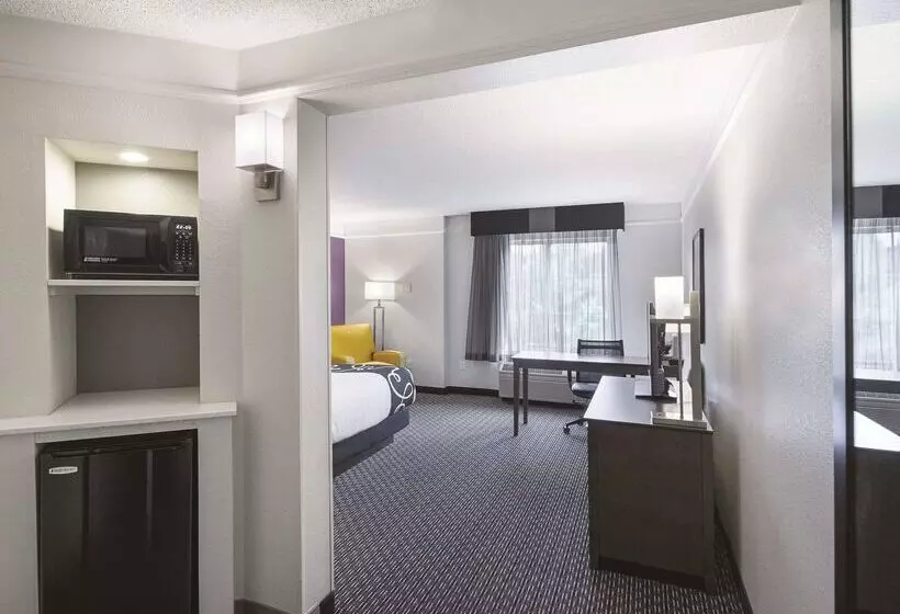 هتل La Quinta By Wyndham Orem University Pwy Provo