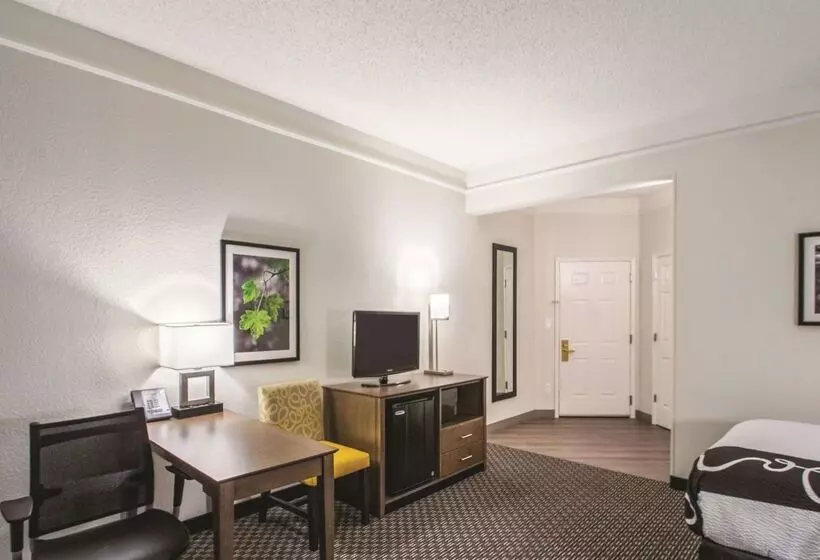 هتل La Quinta By Wyndham Orem University Pwy Provo