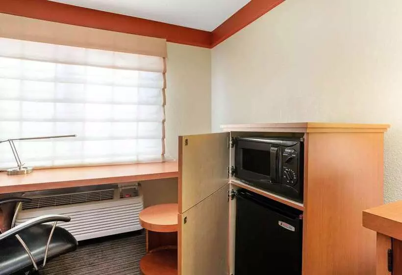 酒店 La Quinta By Wyndham Raleigh Cary