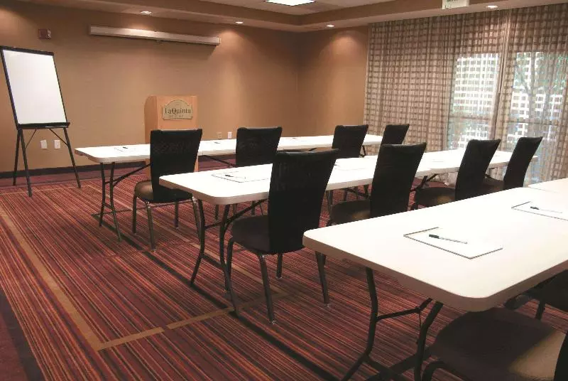 酒店 La Quinta By Wyndham Raleigh Cary