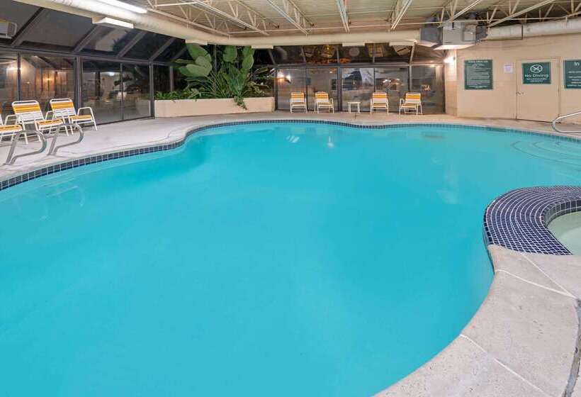 فندق La Quinta By Wyndham Salt Lake City Layton