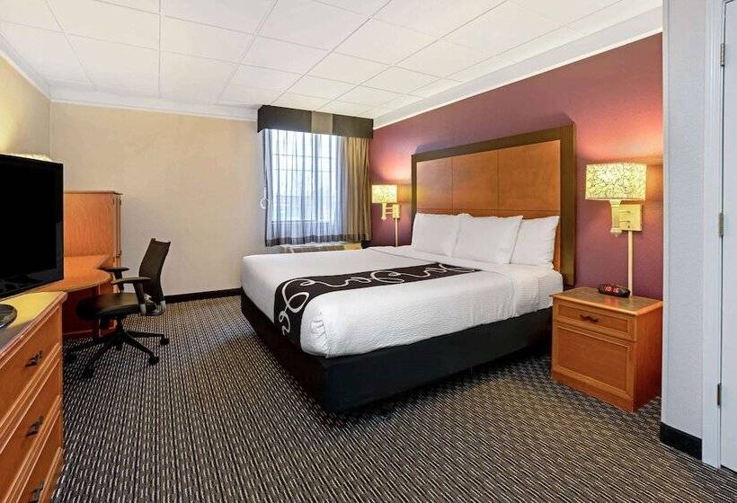 فندق La Quinta By Wyndham Tacoma Seattle
