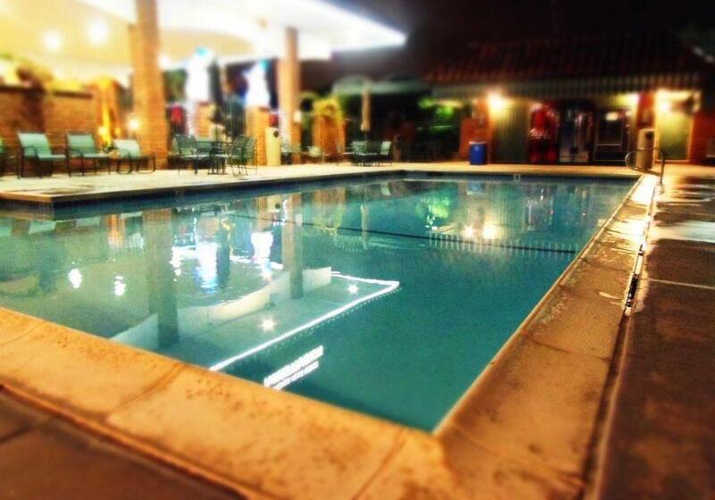 Otel Laguna Hills Lodgeirvine Spectrum