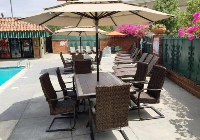 Otel Laguna Hills Lodgeirvine Spectrum